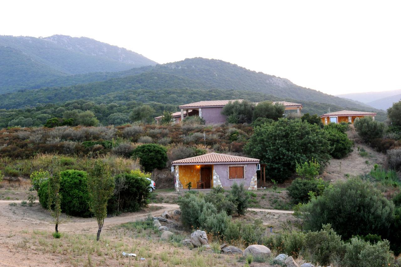 Is Bisus Guest House Castiadas Exterior photo